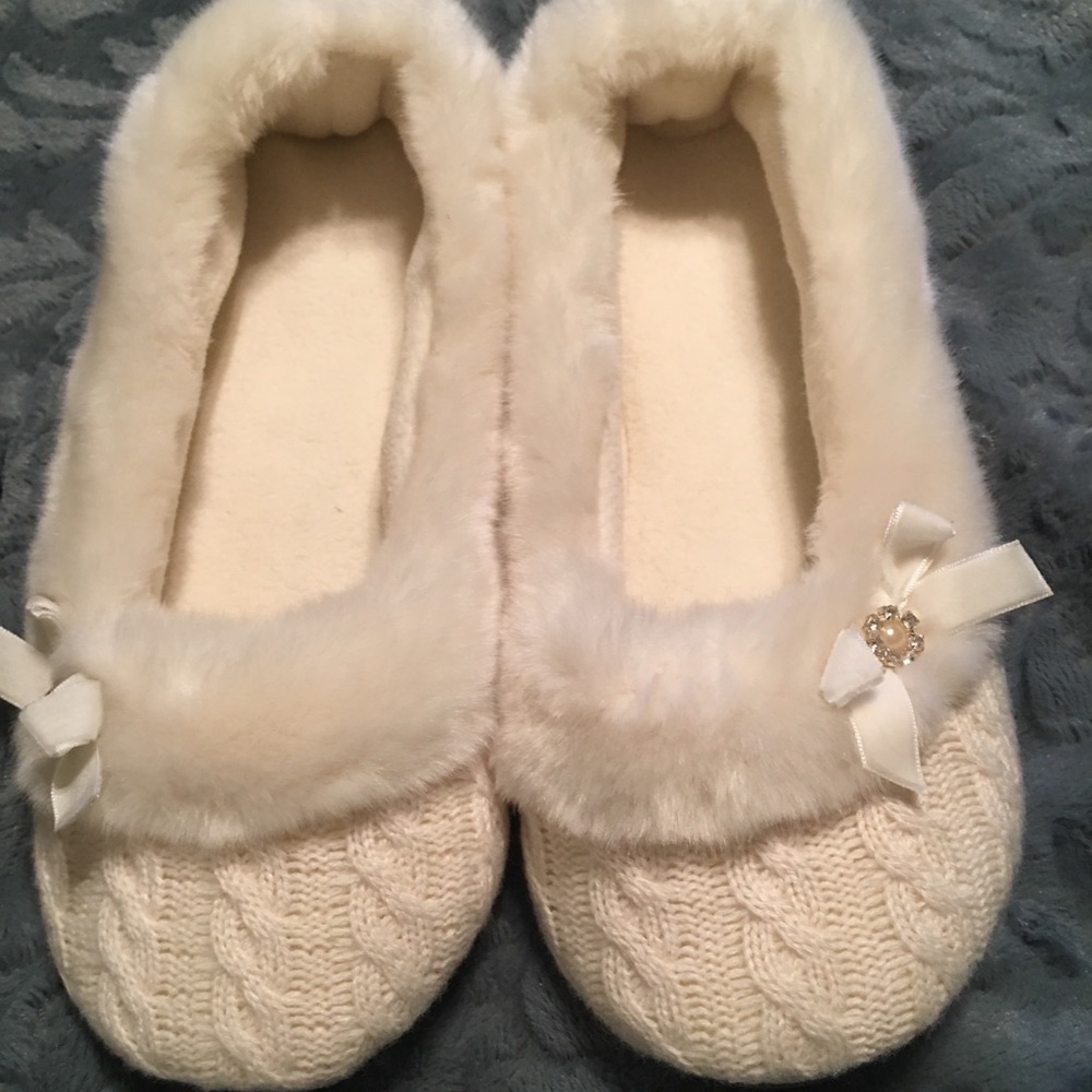 Isotoner slippers